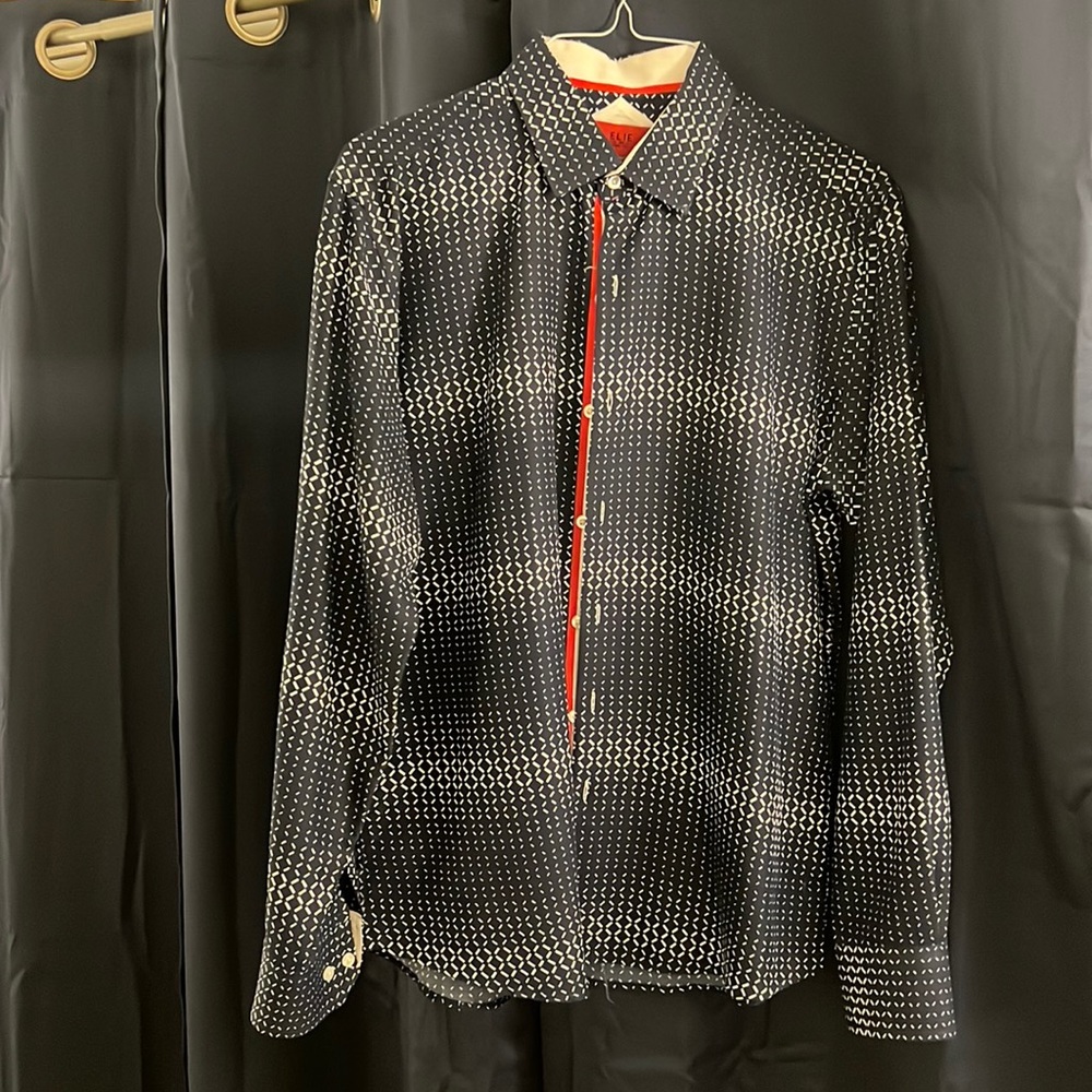 Men’s Modern Fit blue and white gradient button down Large